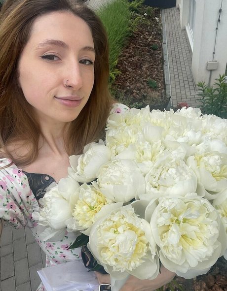 Ashley Ross model nudes pictures