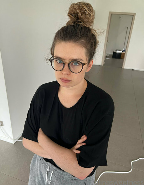 alinasweetness pornographic star img