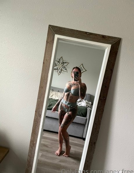 Apex Suicide adult actress pic