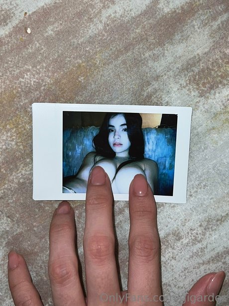 Gabygardez star nude images