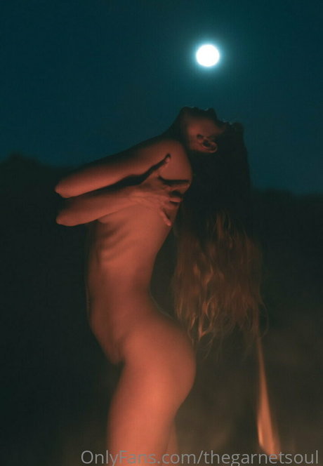 thegarnetsoul model nice pictures