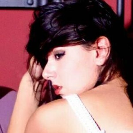 thegarnetsoul model hd photo