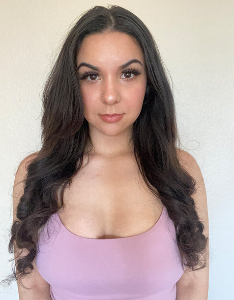 Obviously Queen hot model picture