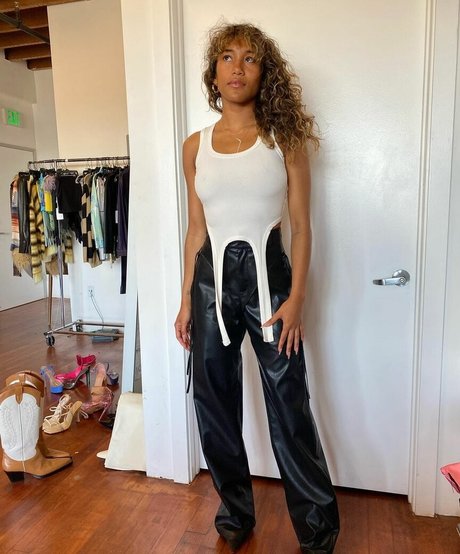 Sydney Park nice actress image