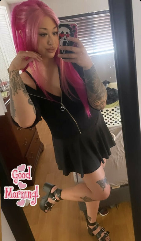 Shawnee adult model pictures