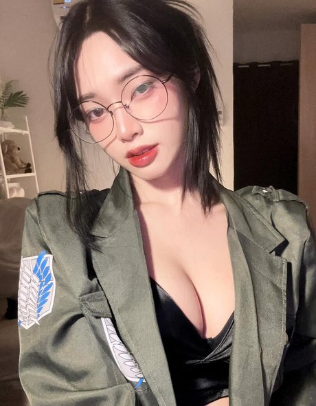 mirachi s exclusive actress photos