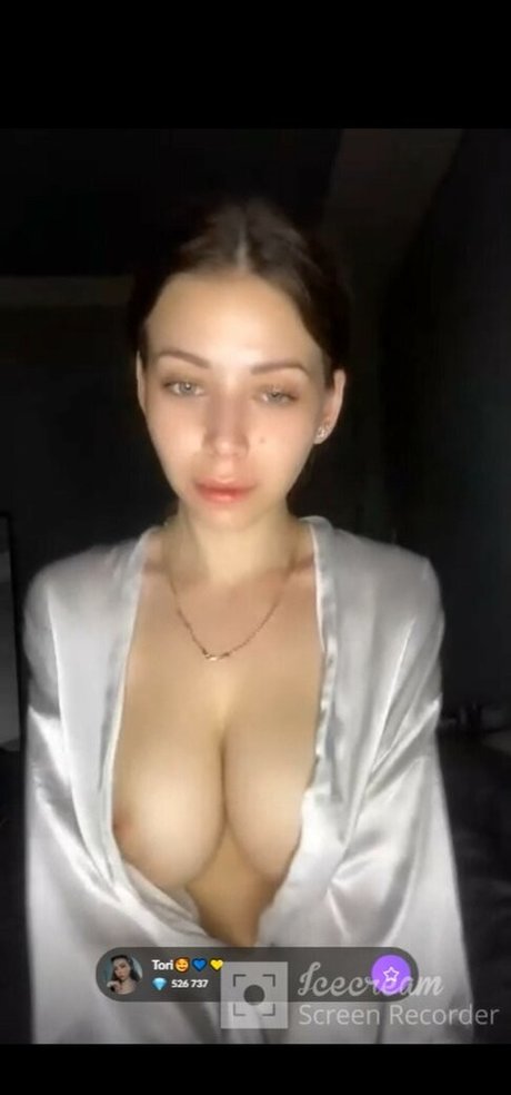 _Tornadi_ erotic star picture