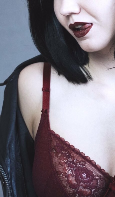 Chloe Ventura pornstar nude img