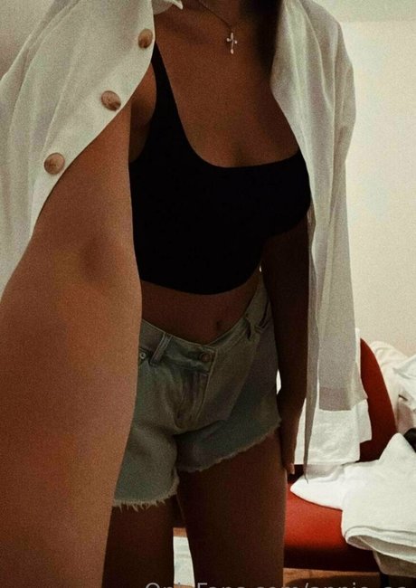 annie aa xxx model photo