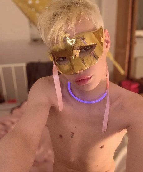 Blonditwink star perfect images