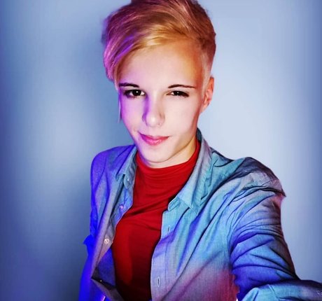 Blonditwink hd pornstar pics