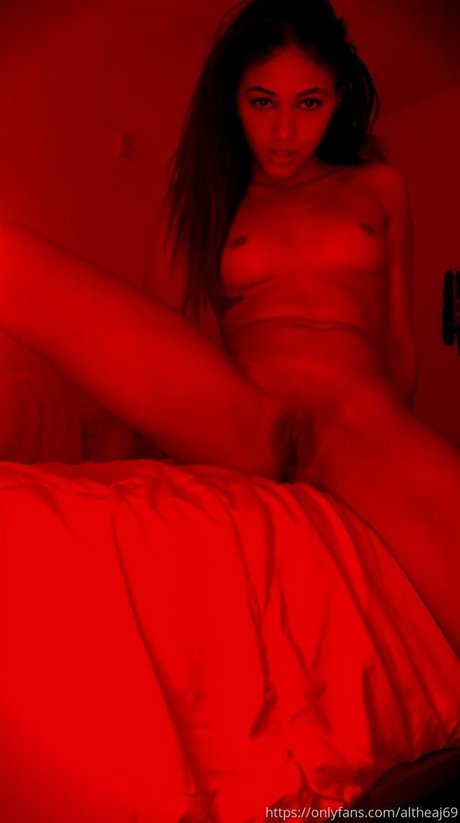altheaj69 star erotic pictures