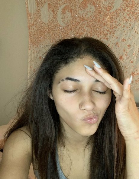 altheaj69 hot star pics