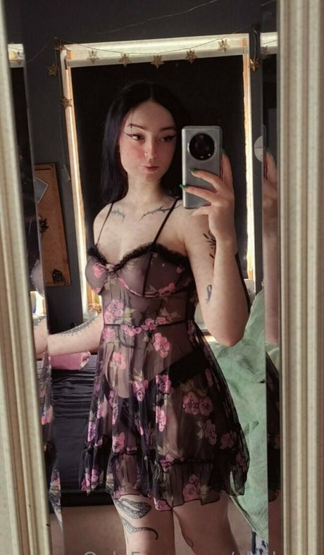 shakyxx erotic pornstar photos