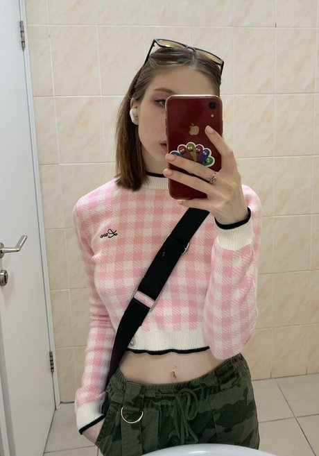 yoursoftness69 sex model photos