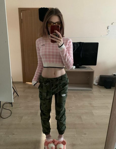 yoursoftness69 star naked images