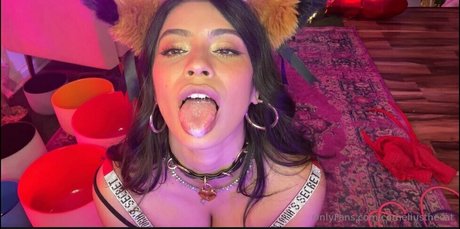 corneliusthecat model naked img