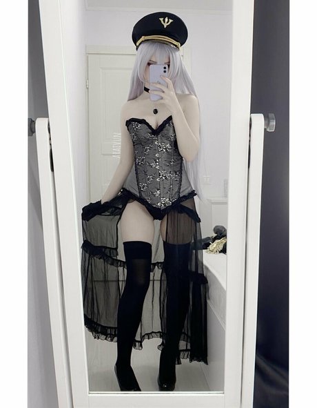 Araivun erotic model gallery