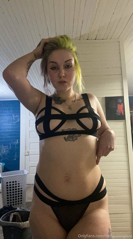 ddisgustingtxre model pornographic galleries