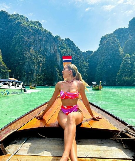 Lorena Improta pornstar hd images