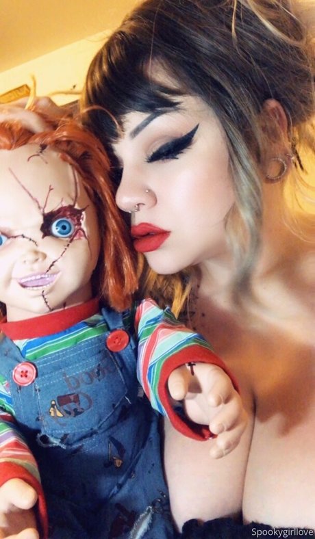 SpookyGirlLove Profile pic