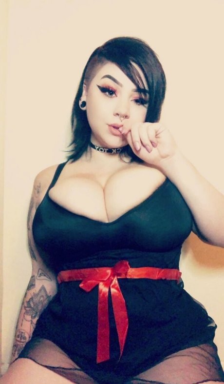 SpookyGirlLove adult model img