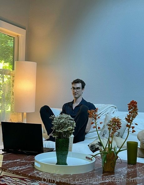 marstonhefner pornstar sexy pic