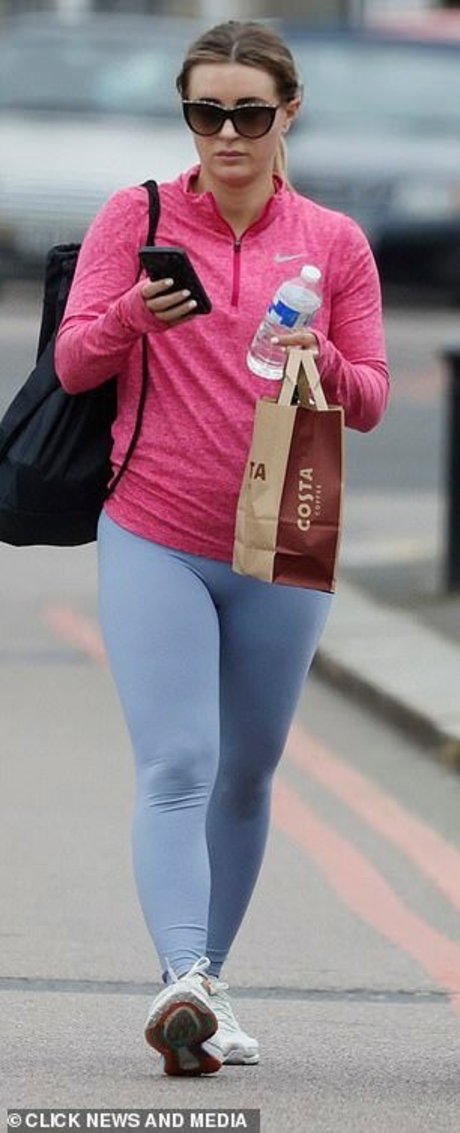 Dani Dyer star nude photos