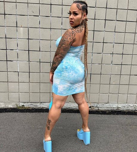 FellyBX free star pics