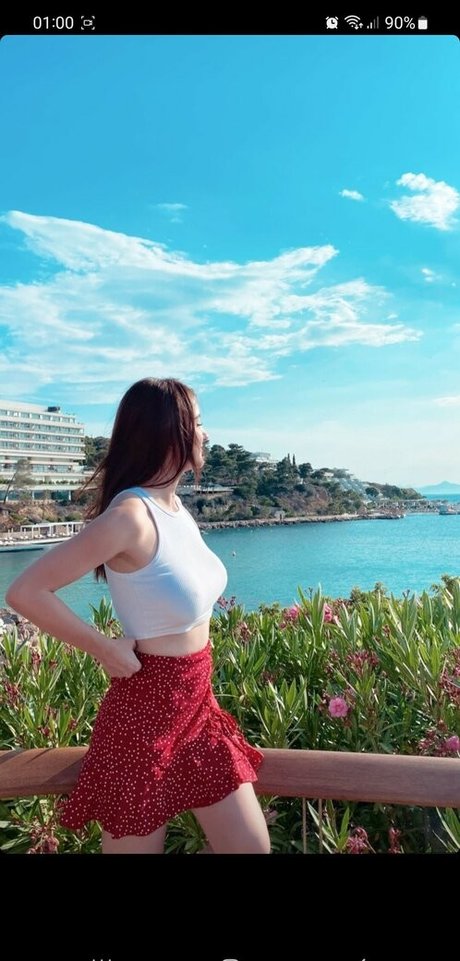 Av3lline erotic actress image