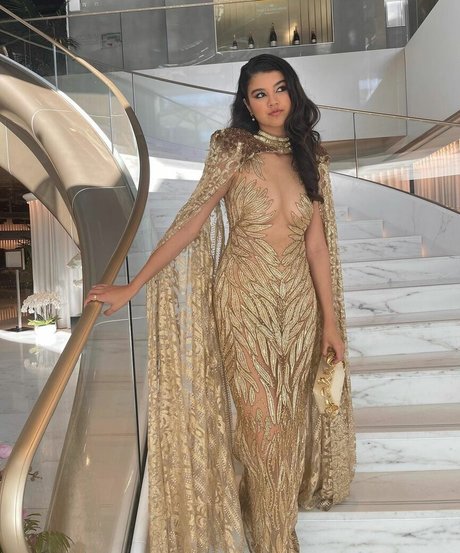 saraecheagaray best model images