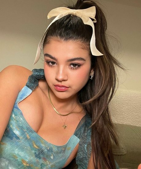 saraecheagaray hd pornstar image