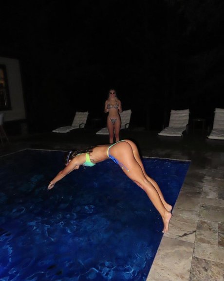 Julia Ernst model best pic