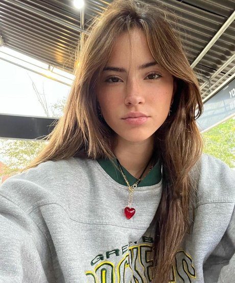 Julia Ernst pretty star archive