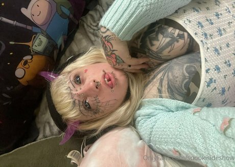 spookisideshow sexy pornstar img