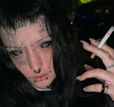 spookisideshow perfect model image