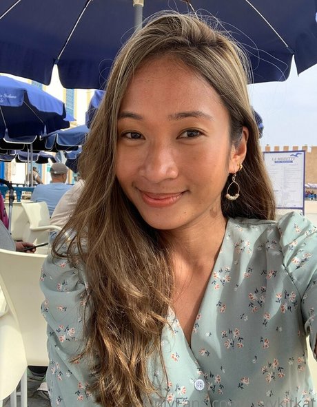 foxykitkat model beautiful pics