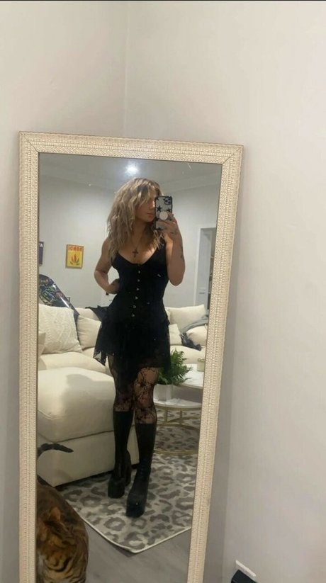 Baileyspinn nice model img