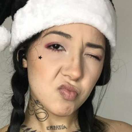 Valeria Valois erotic pornstar pics