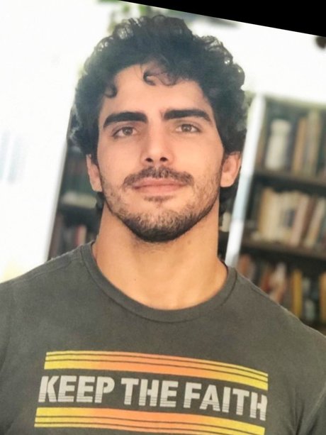 Mister lion sexy model photo