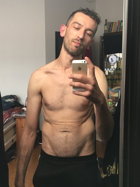 Esckaenor free star gallery