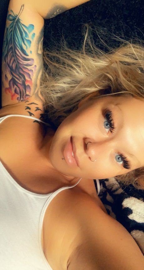 u184876053 star nude pic