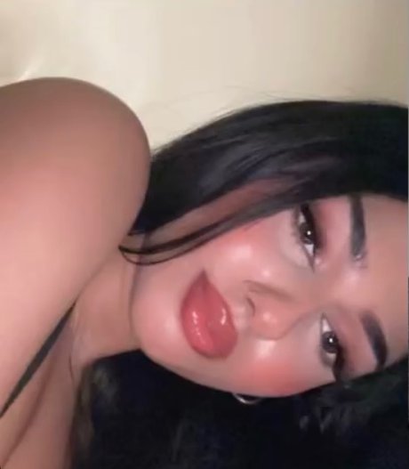 Princess Hanadi model naked images