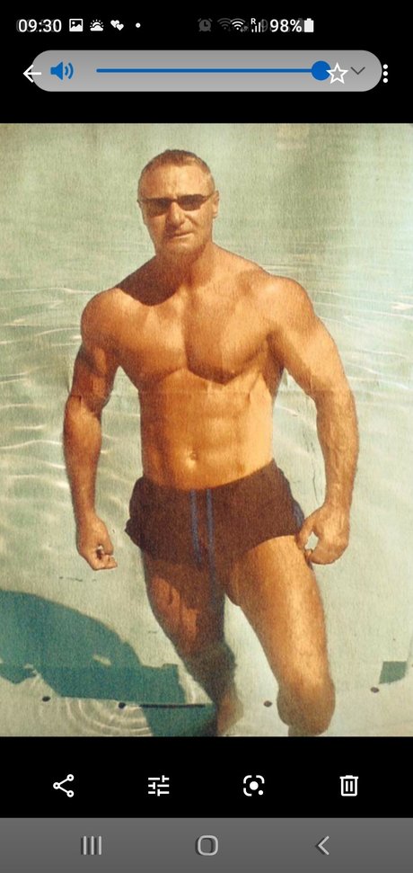 muscle daddy model perfect img