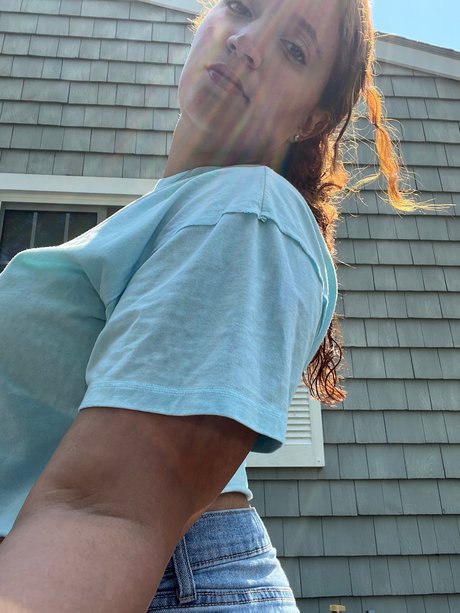 The Thicc Mermaid sex actress pic