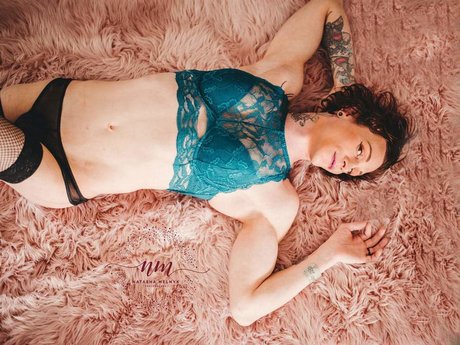 RosieDoll nudes actress picture