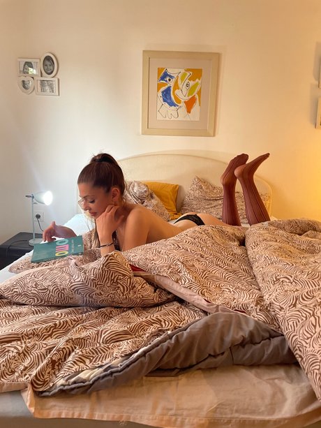 Nena Levin erotic model photo