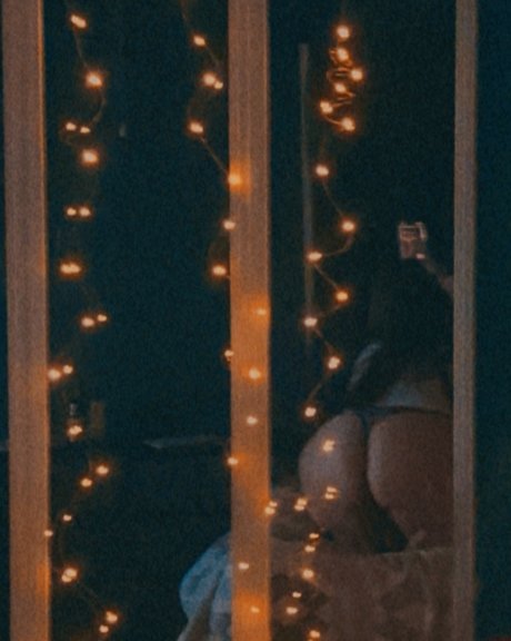 QVEEN B_ model pornographic galleries