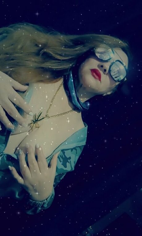 Anthonella hot actress pictures