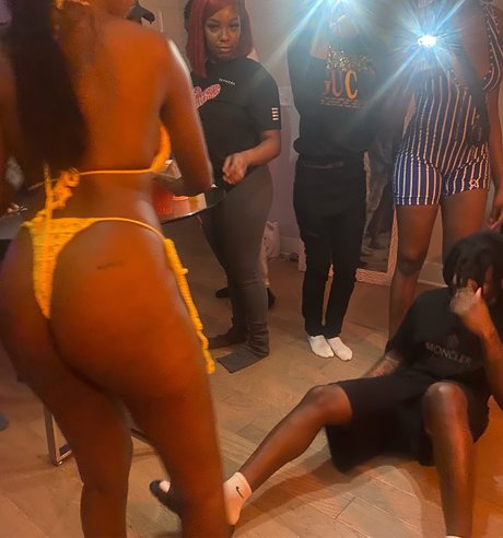 Sexy Sasha pornstar nudes img